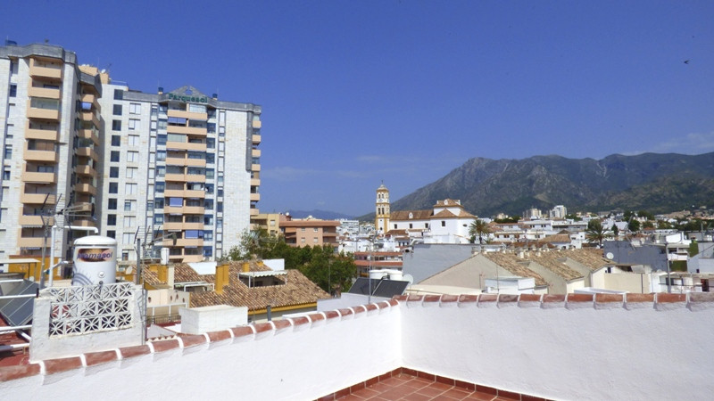 6 Bed Townhouse for sale in Marbella Costa Del Sol, Málaga, Spain