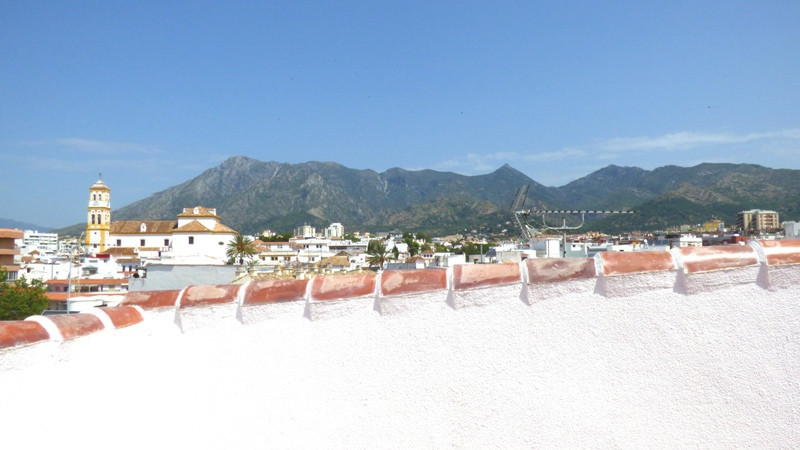 6 Bed Townhouse for sale in Marbella Costa Del Sol, Málaga, Spain