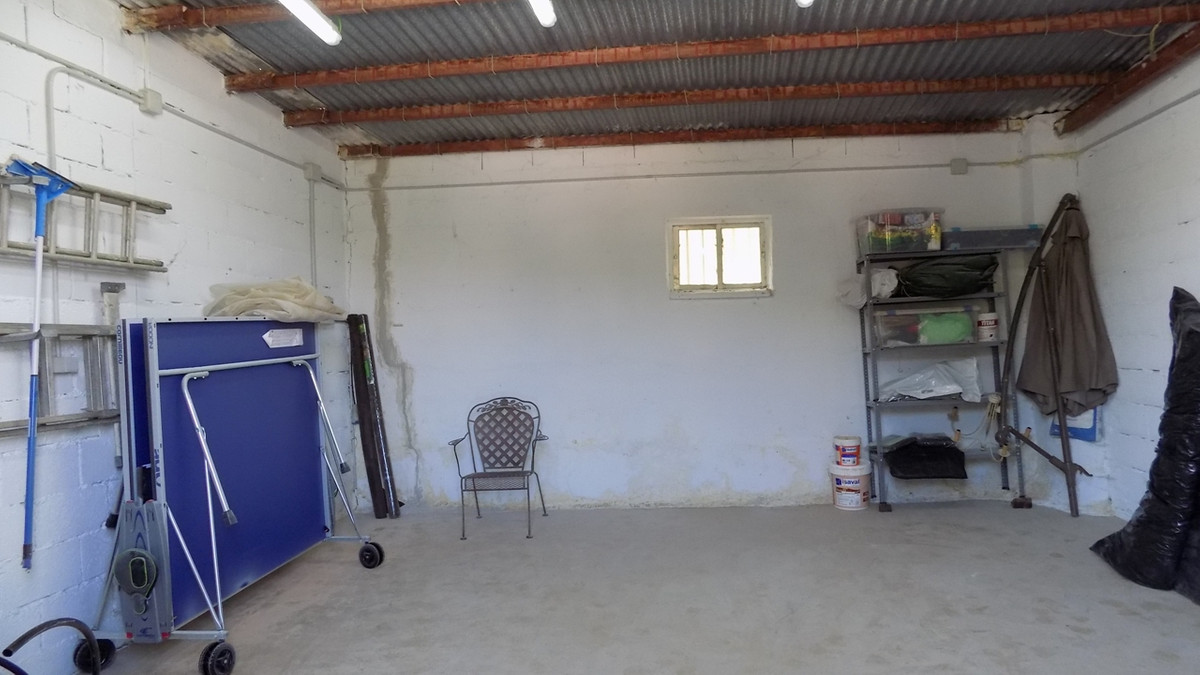 4 Bed Townhouse for sale in El Burgo Costa Del Sol, Málaga, Spain