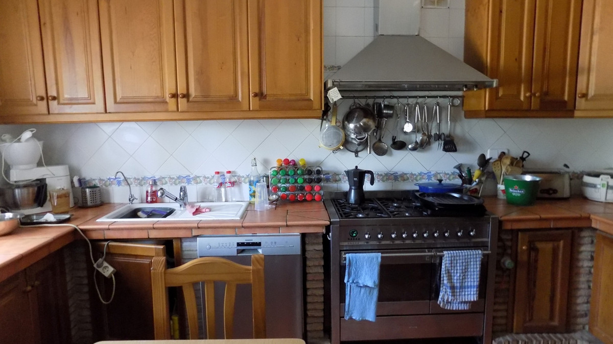 4 Bed Townhouse for sale in El Burgo Costa Del Sol, Málaga, Spain