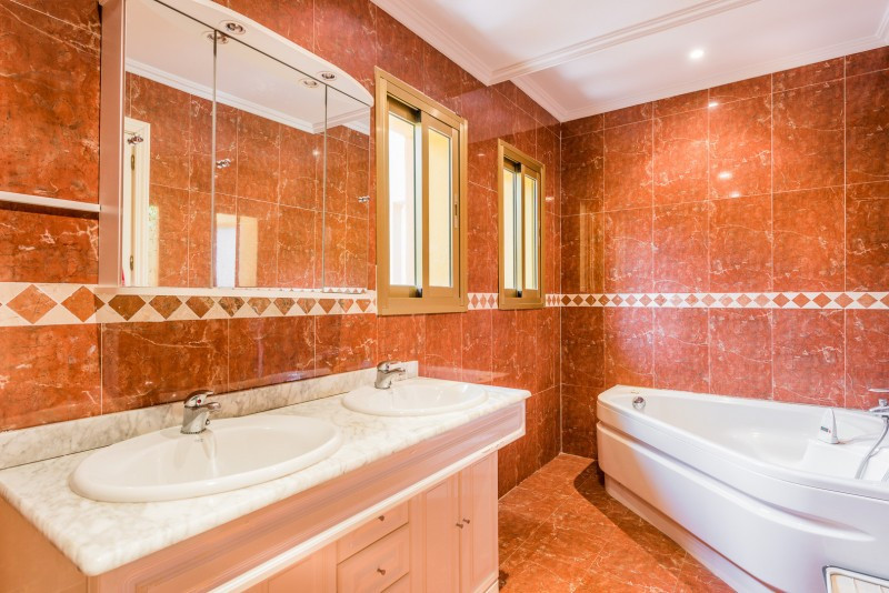 9 Bed Townhouse for sale in El Rosario Costa Del Sol, Málaga, Spain