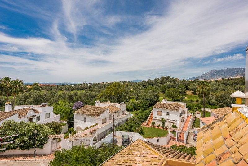 9 Bed Townhouse for sale in El Rosario Costa Del Sol, Málaga, Spain