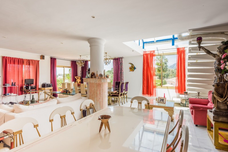 9 Bed Townhouse for sale in El Rosario Costa Del Sol, Málaga, Spain