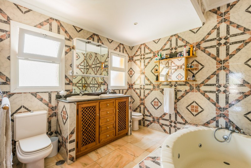 9 Bed Townhouse for sale in El Rosario Costa Del Sol, Málaga, Spain