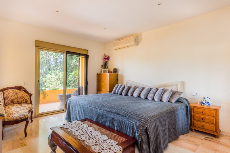 9 Bed Townhouse for sale in El Rosario Costa Del Sol, Málaga, Spain