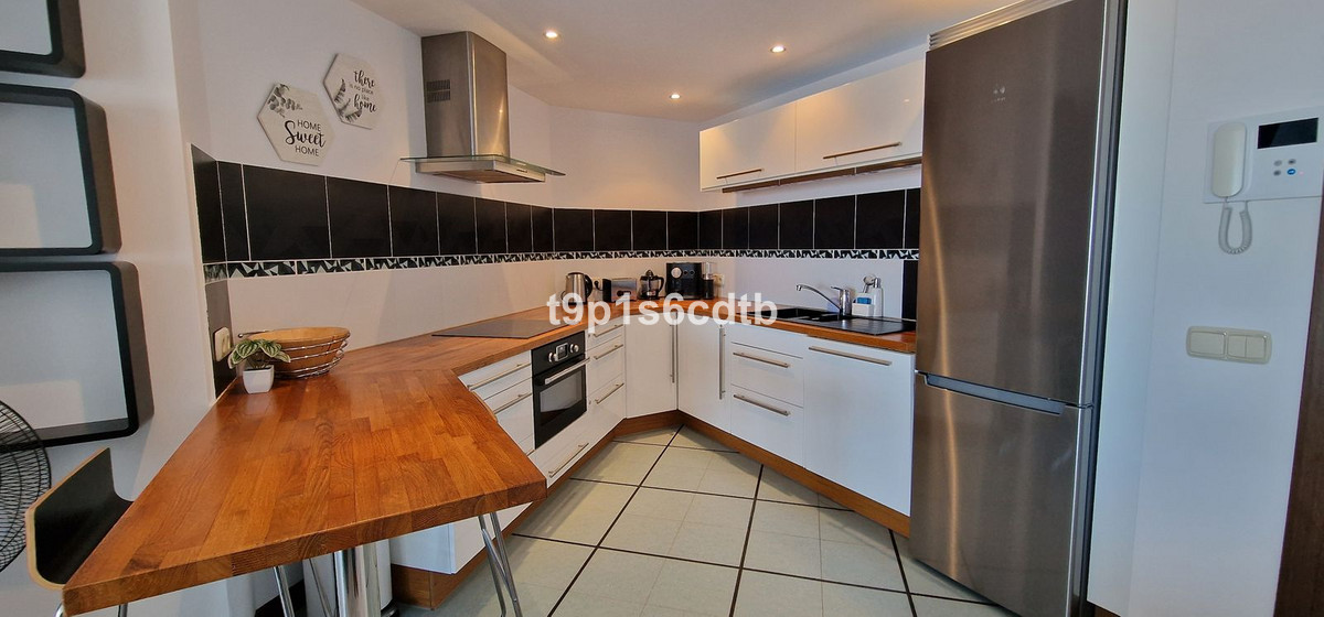 3 Bed Apartment for sale in Puerto Banús Costa Del Sol, Málaga, Spain