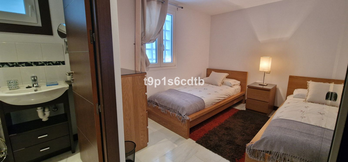 3 Bed Apartment for sale in Puerto Banús Costa Del Sol, Málaga, Spain