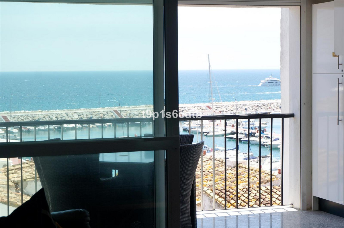 3 Bed Apartment for sale in Puerto Banús Costa Del Sol, Málaga, Spain