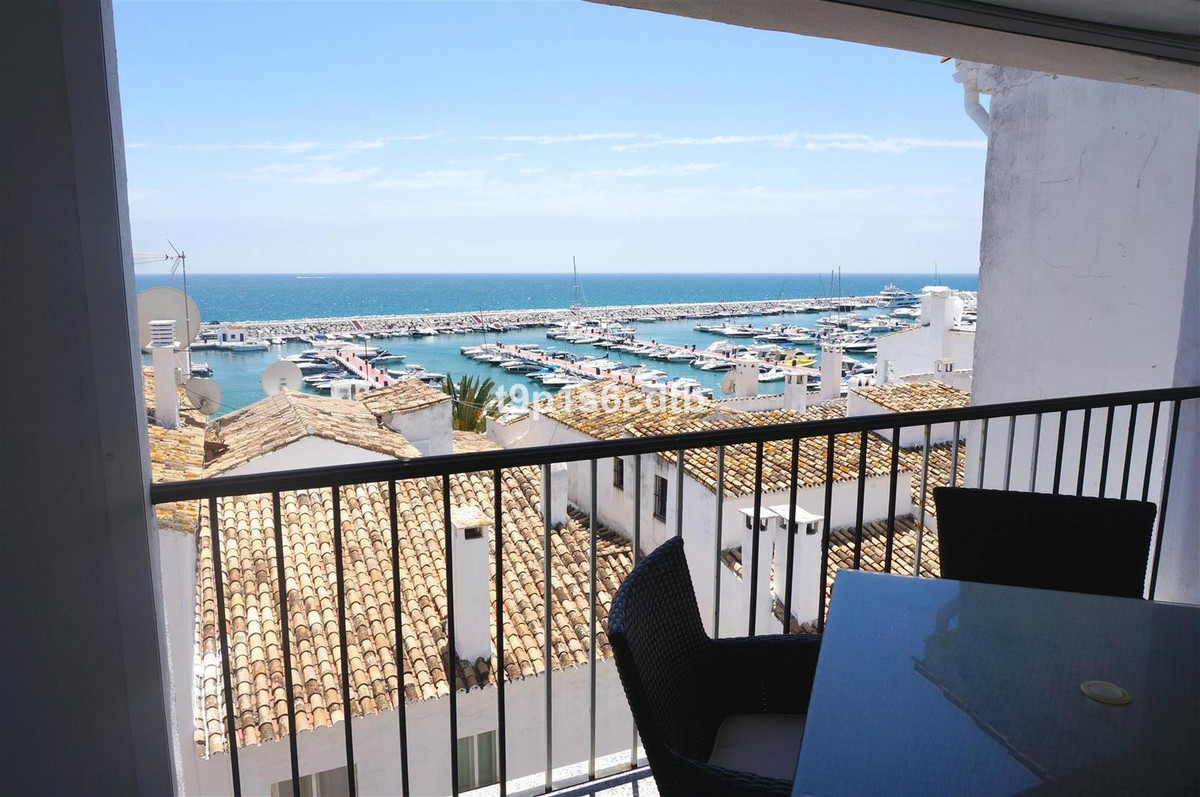 3 Bed Apartment for sale in Puerto Banús Costa Del Sol, Málaga, Spain