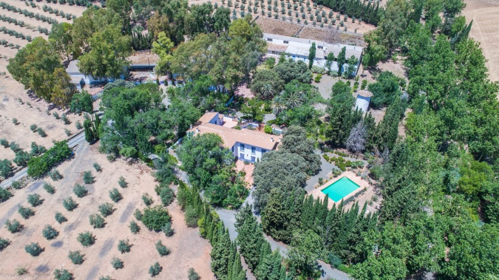 7 Bed Townhouse for sale in Archidona Costa Del Sol, Málaga, Spain