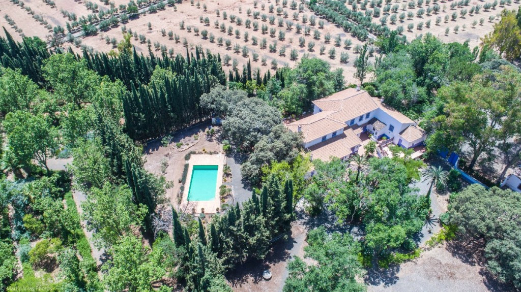 7 Bed Townhouse for sale in Archidona Costa Del Sol, Málaga, Spain