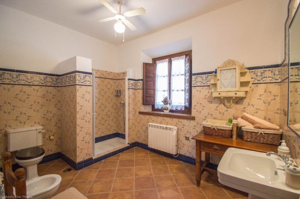 7 Bed Townhouse for sale in Archidona Costa Del Sol, Málaga, Spain