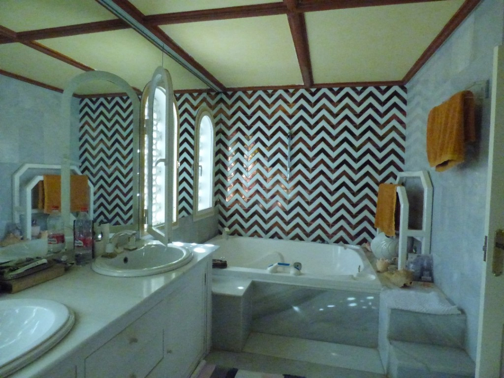 9 Bed Townhouse for sale in Torrenueva Costa Del Sol, Málaga, Spain