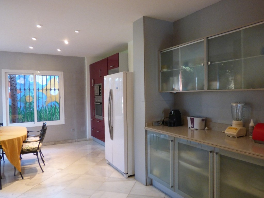 9 Bed Townhouse for sale in Torrenueva Costa Del Sol, Málaga, Spain