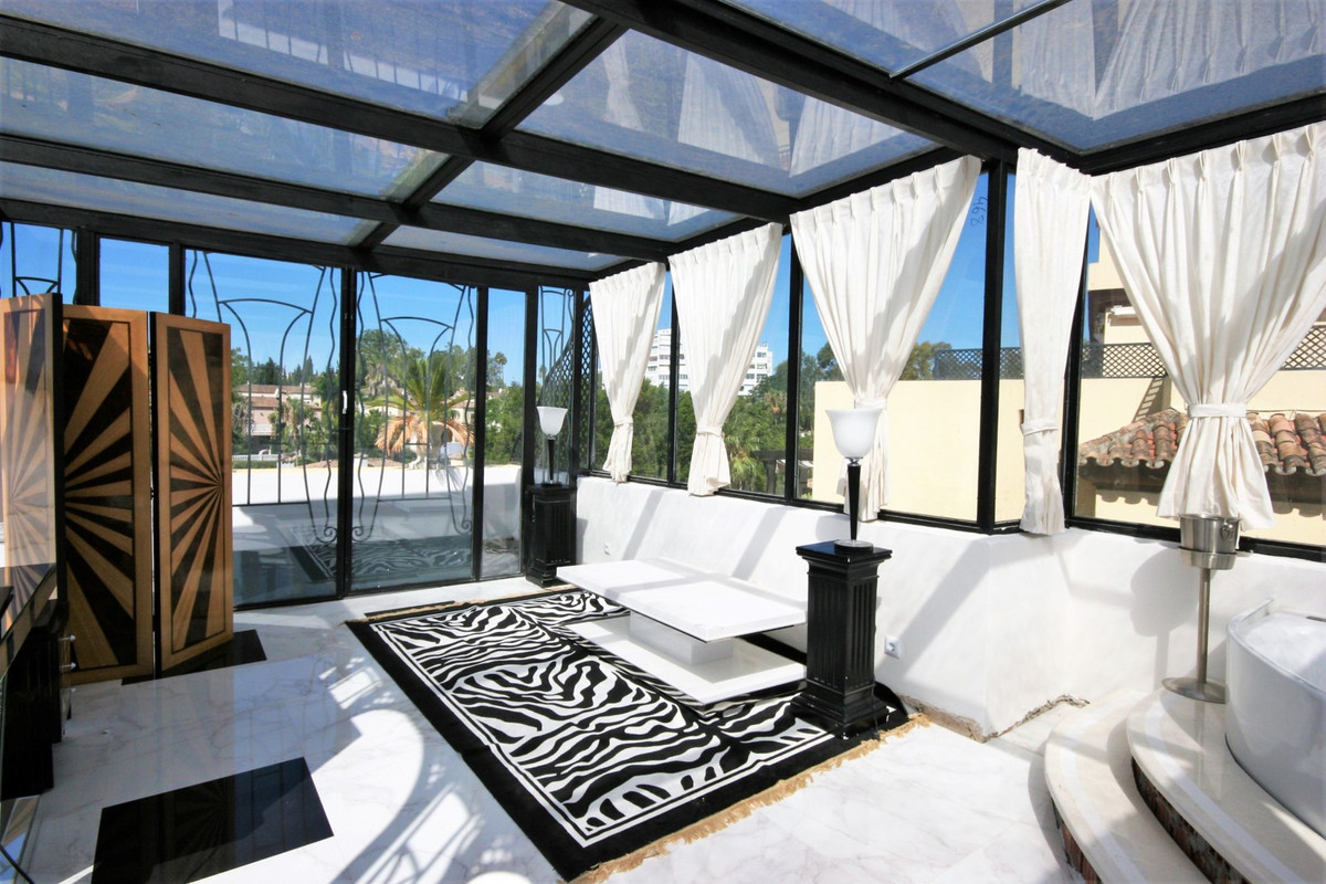 3 Bed Apartment for sale in Guadalmina Alta Costa Del Sol, Málaga, Spain