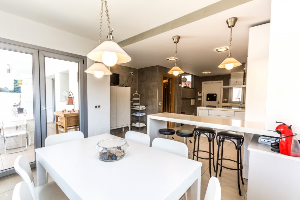 Se vende Villa - Chalet de 5 dormitorios en Costa Del Sol, Málaga, España