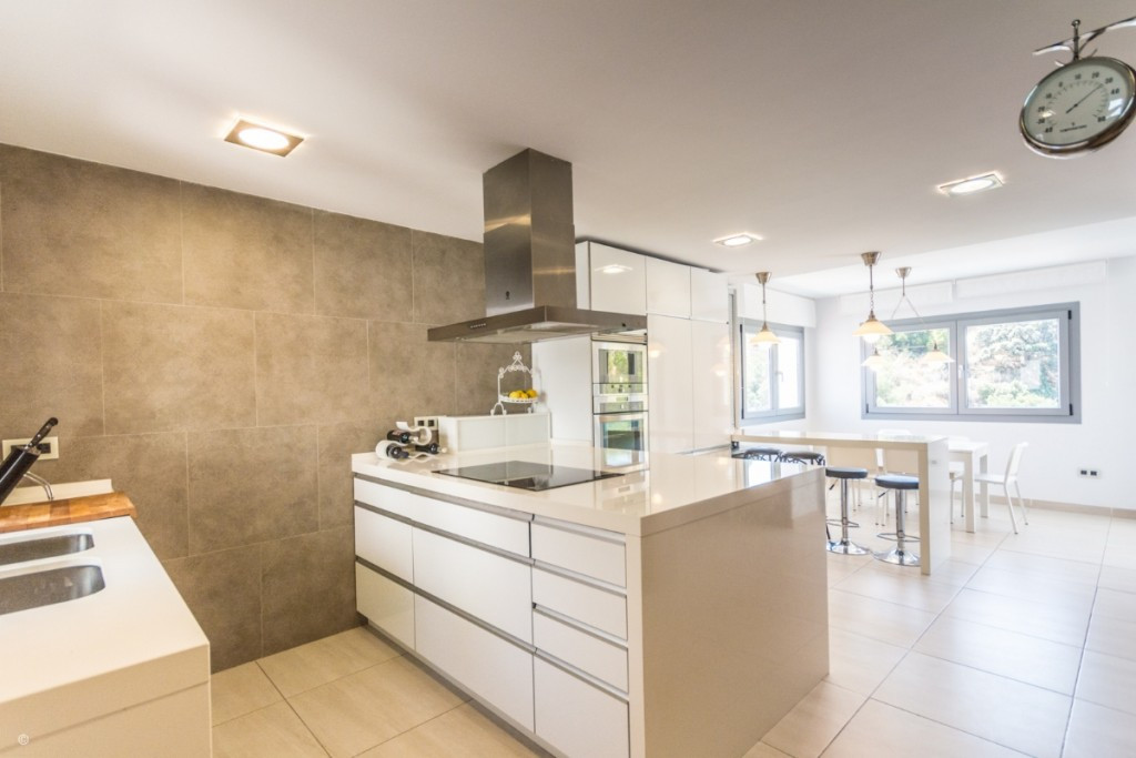 Se vende Villa - Chalet de 5 dormitorios en Costa Del Sol, Málaga, España