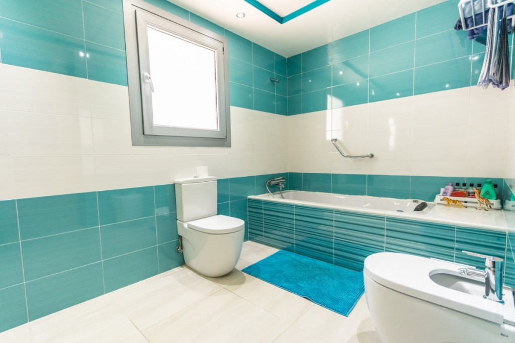 Se vende Villa - Chalet de 5 dormitorios en Costa Del Sol, Málaga, España
