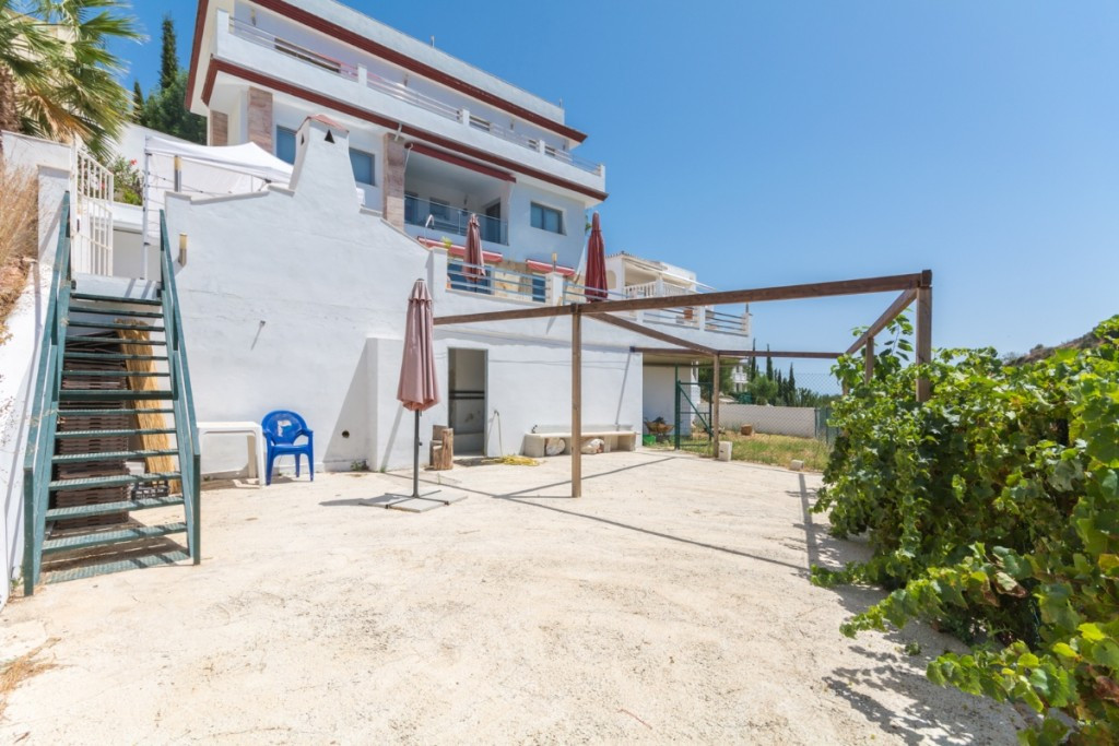 Se vende Villa - Chalet de 5 dormitorios en Costa Del Sol, Málaga, España