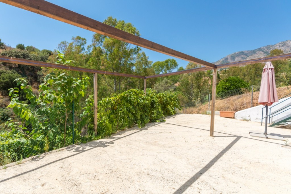 Se vende Villa - Chalet de 5 dormitorios en Costa Del Sol, Málaga, España