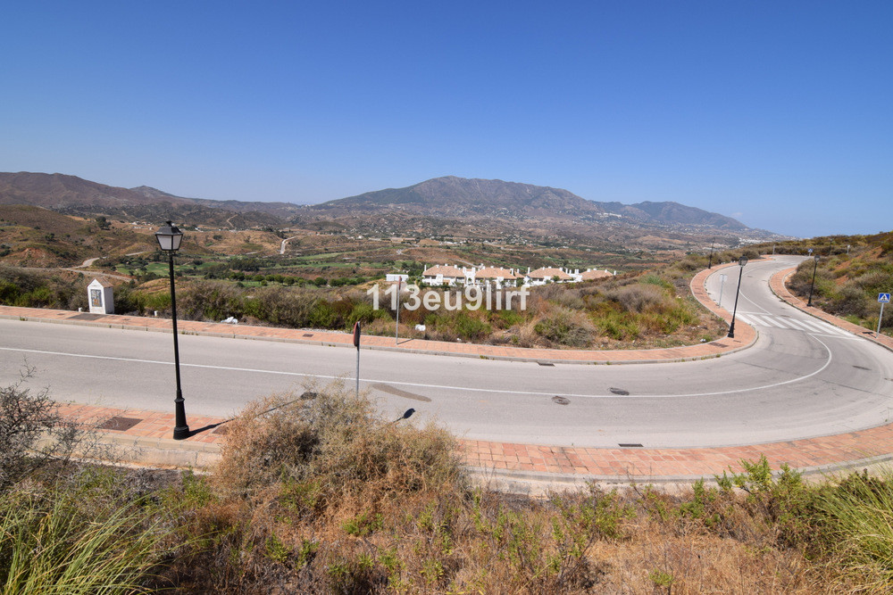 Se vende Terreno Urbano  en Costa Del Sol, Málaga, España