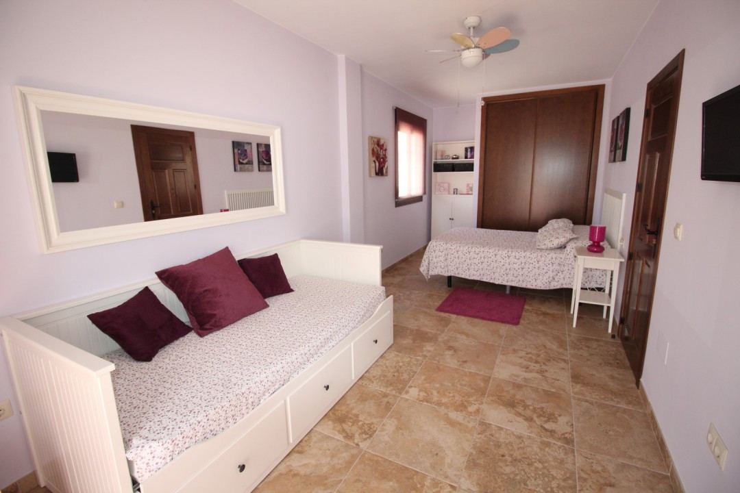 Se vende Pareada de 3 dormitorios en Costa Del Sol East, Málaga, España