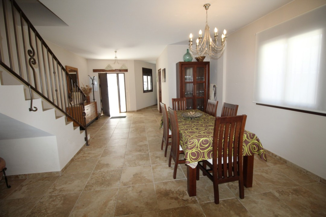 Se vende Pareada de 3 dormitorios en Costa Del Sol East, Málaga, España
