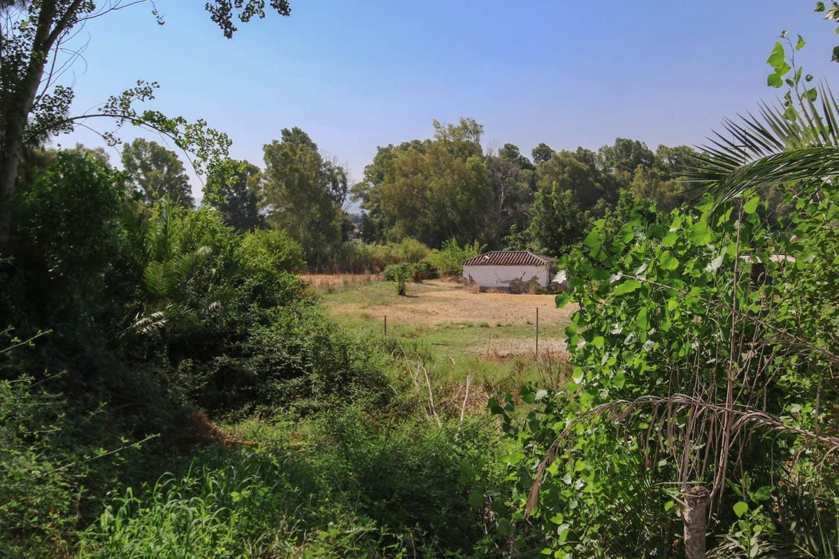 Se vende Terreno Rustico  en Costa Del Sol, Málaga, España
