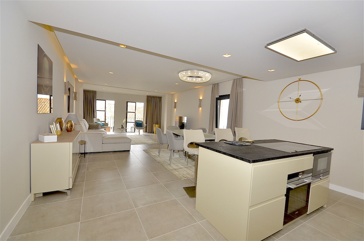 Se vende Apartamento Planta Media de 2 dormitorios en Costa Del Sol, Málaga, España