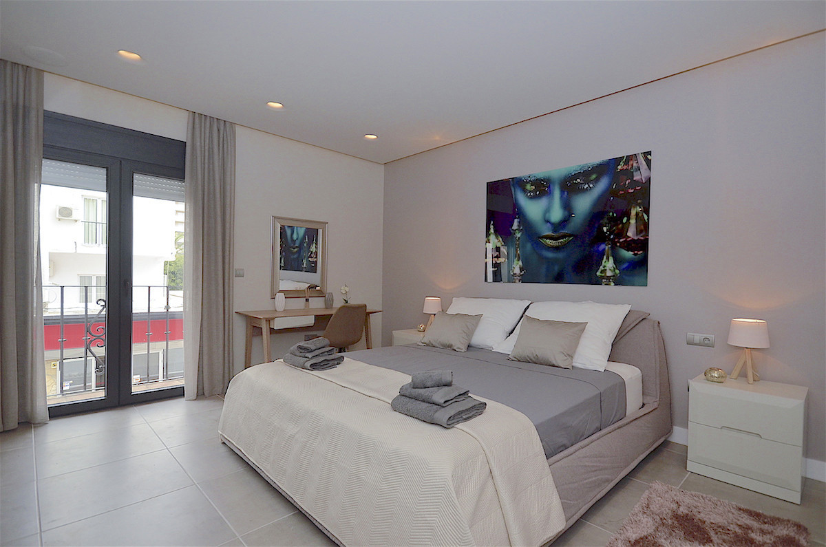 Se vende Apartamento Planta Media de 2 dormitorios en Costa Del Sol, Málaga, España