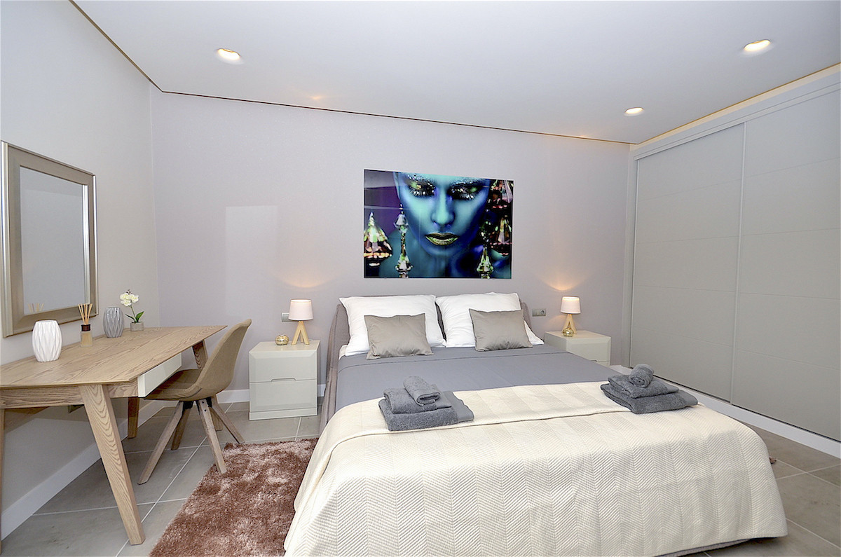 Se vende Apartamento Planta Media de 2 dormitorios en Costa Del Sol, Málaga, España