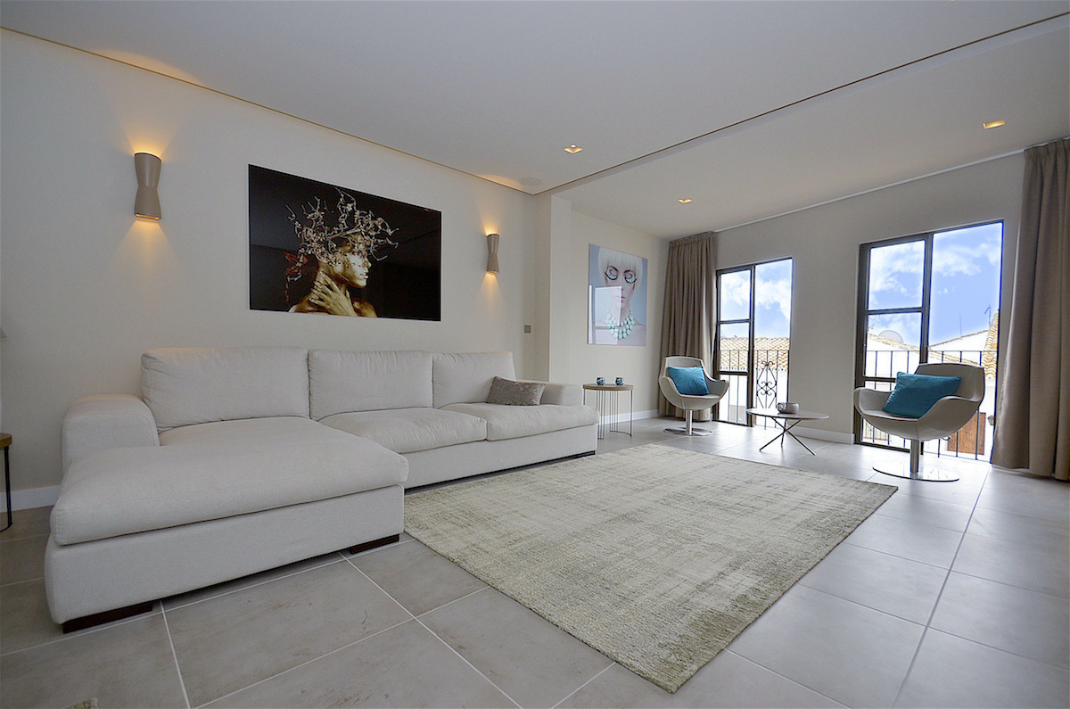 Se vende Apartamento Planta Media de 2 dormitorios en Costa Del Sol, Málaga, España