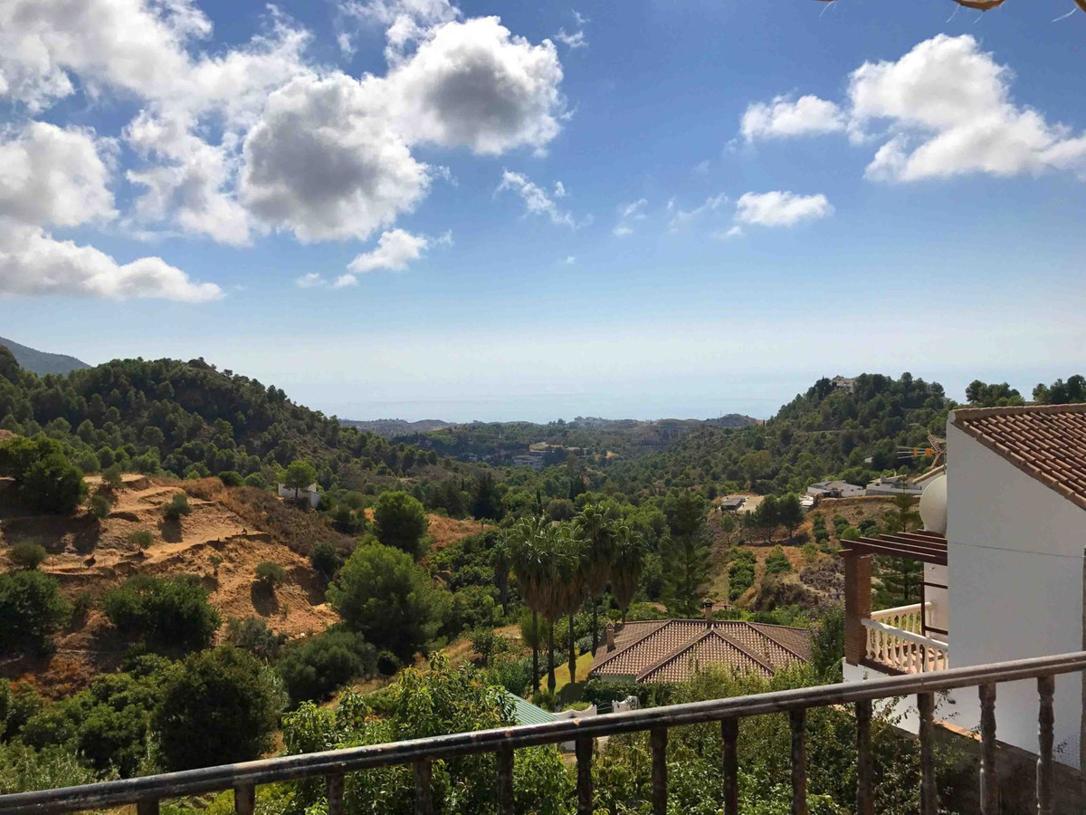 4 Bed Townhouse for sale in Mijas Costa Del Sol, Málaga, Spain