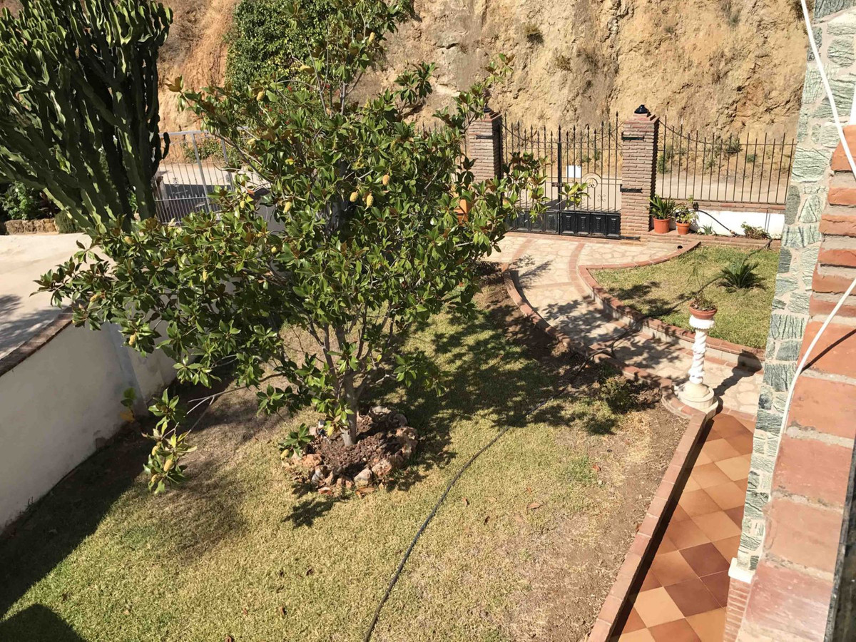 4 Bed Townhouse for sale in Mijas Costa Del Sol, Málaga, Spain