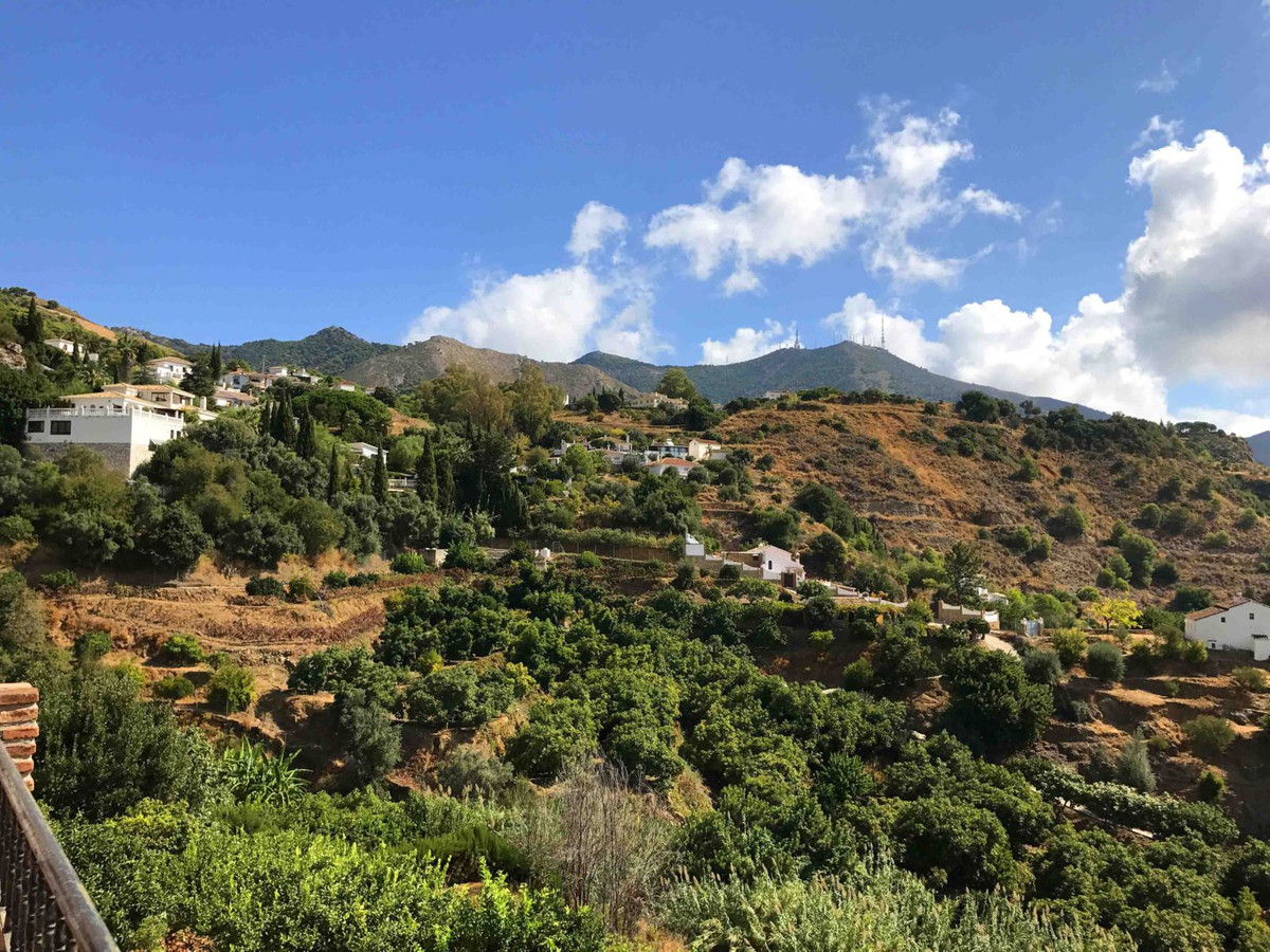 4 Bed Townhouse for sale in Mijas Costa Del Sol, Málaga, Spain