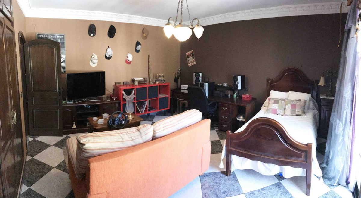 4 Bed Townhouse for sale in Mijas Costa Del Sol, Málaga, Spain