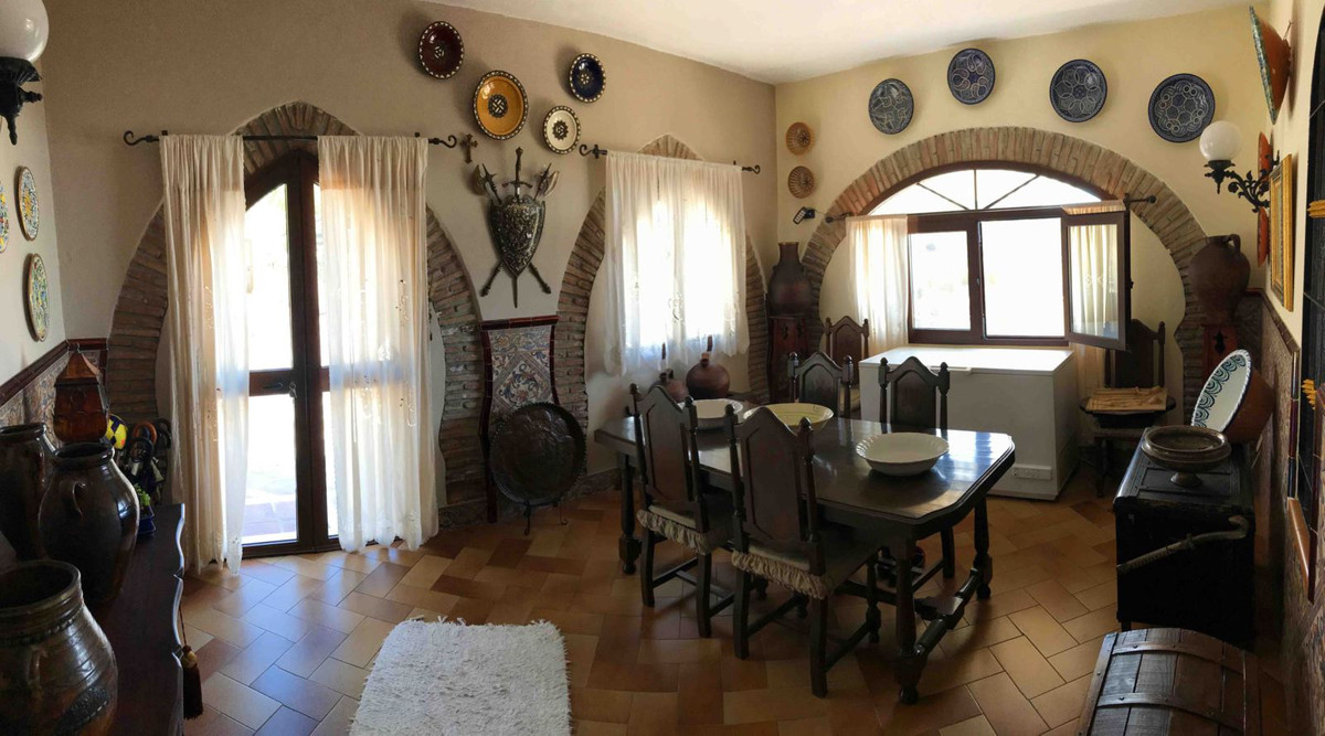 4 Bed Townhouse for sale in Mijas Costa Del Sol, Málaga, Spain