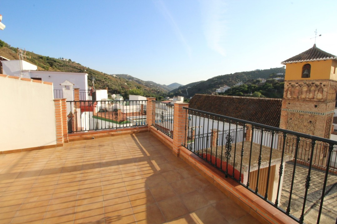 Se vende Pareada de 4 dormitorios en Costa Del Sol East, Málaga, España
