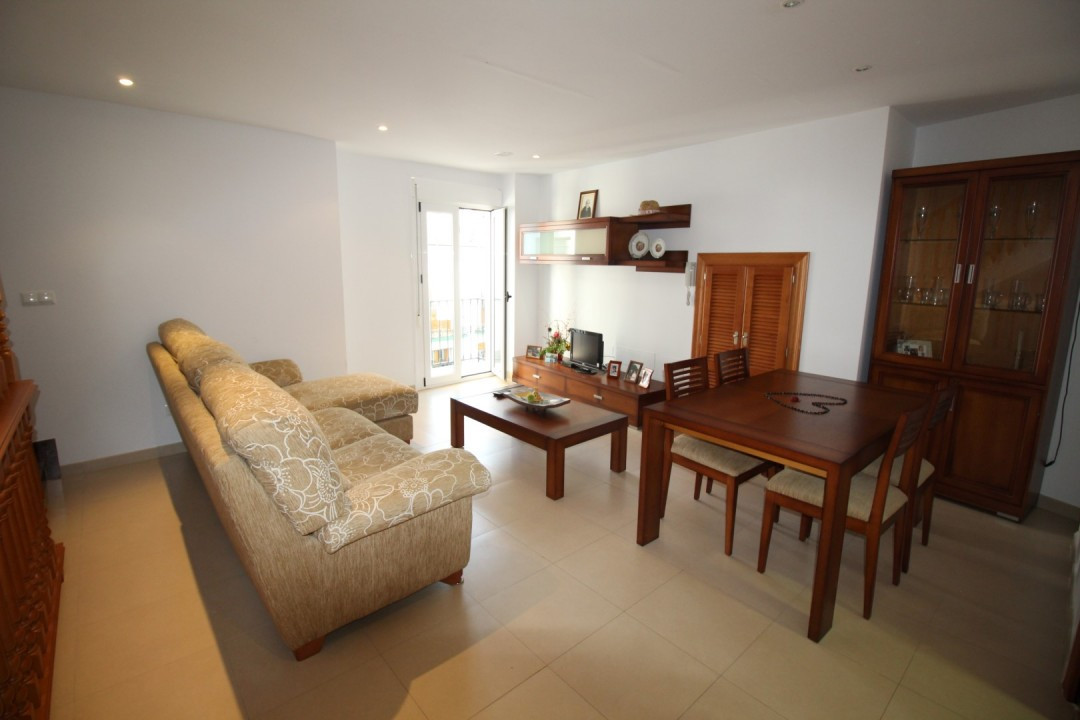 Se vende Pareada de 4 dormitorios en Costa Del Sol East, Málaga, España