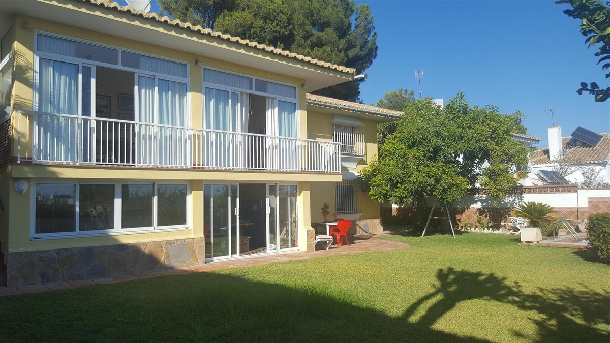 6 Bed Townhouse for sale in Mijas Costa Costa Del Sol, Málaga, Spain