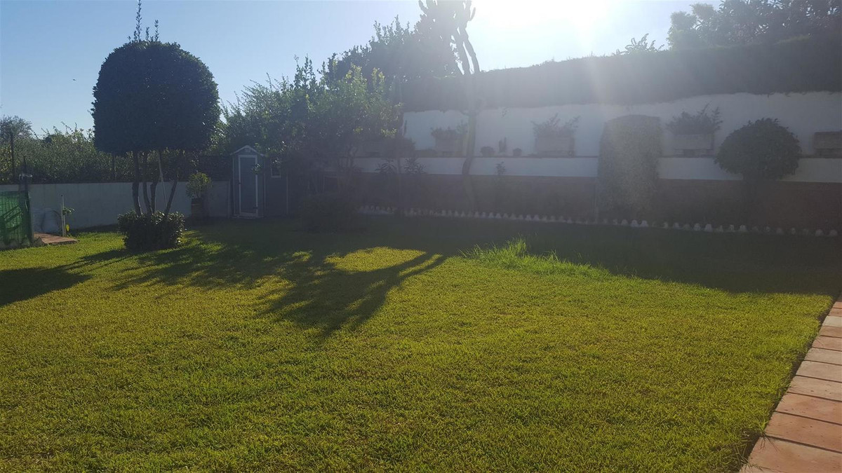 6 Bed Townhouse for sale in Mijas Costa Costa Del Sol, Málaga, Spain