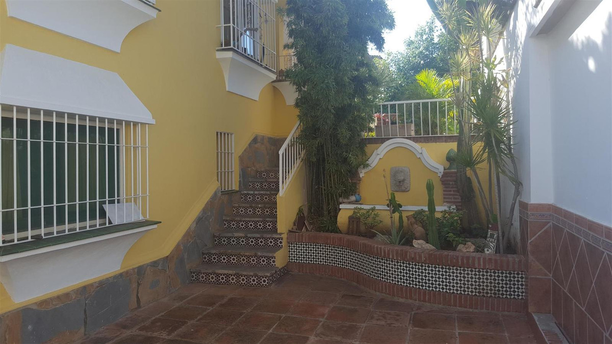 6 Bed Townhouse for sale in Mijas Costa Costa Del Sol, Málaga, Spain