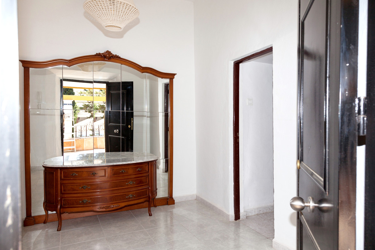 5 Bed Townhouse for sale in Mijas Costa Del Sol, Málaga, Spain