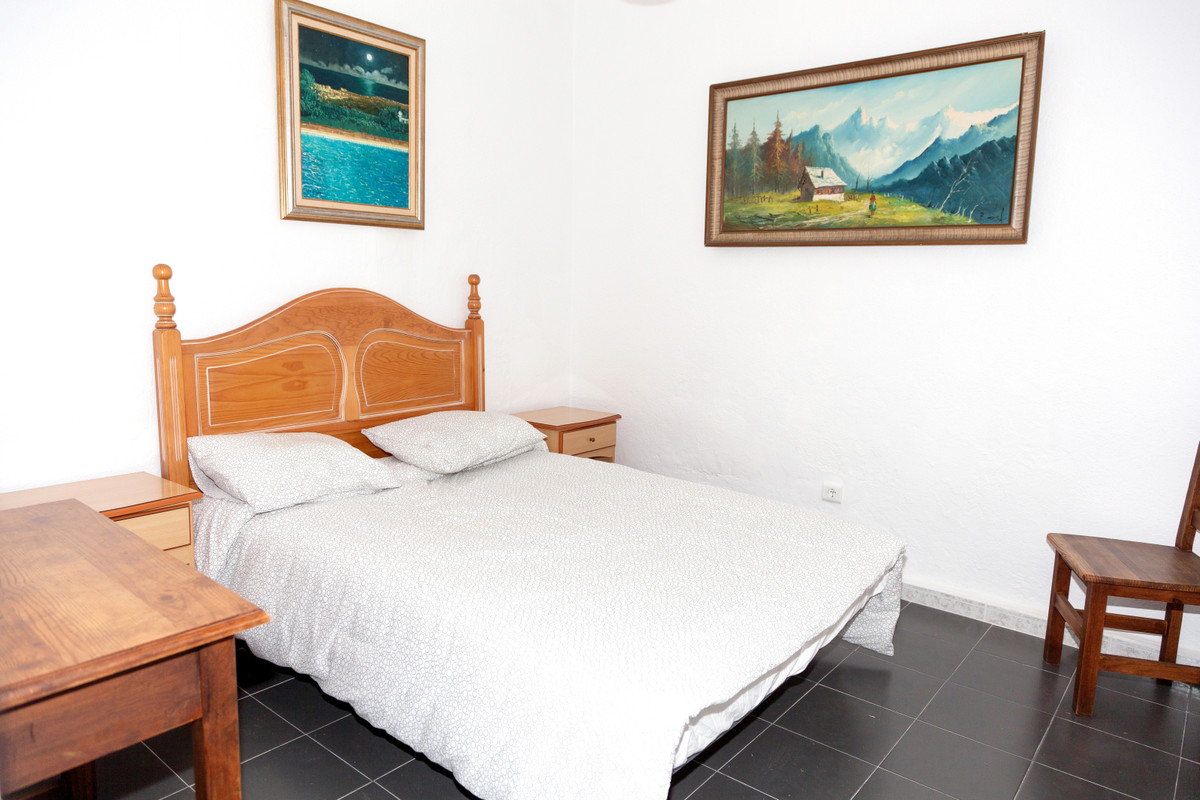 5 Bed Townhouse for sale in Mijas Costa Del Sol, Málaga, Spain