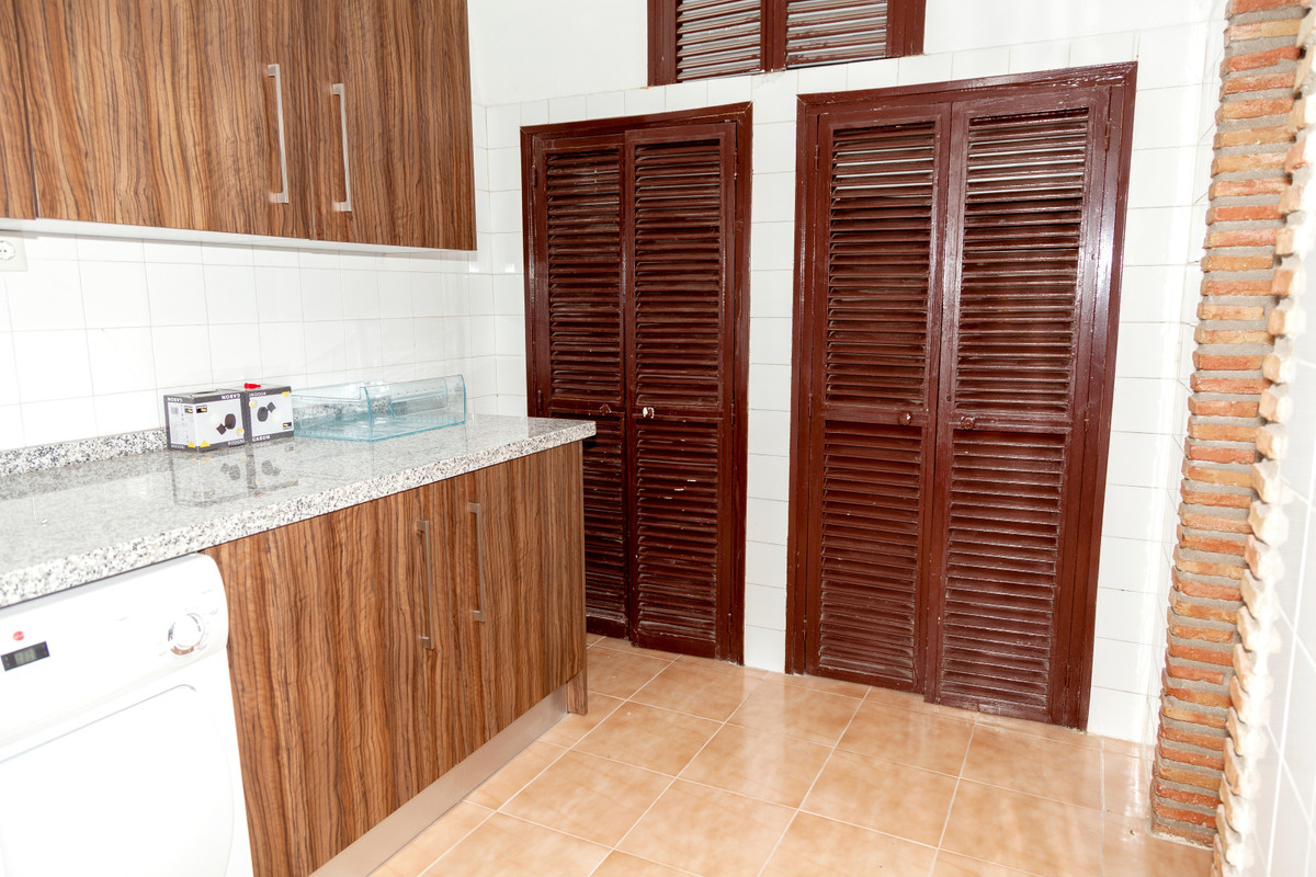 5 Bed Townhouse for sale in Mijas Costa Del Sol, Málaga, Spain