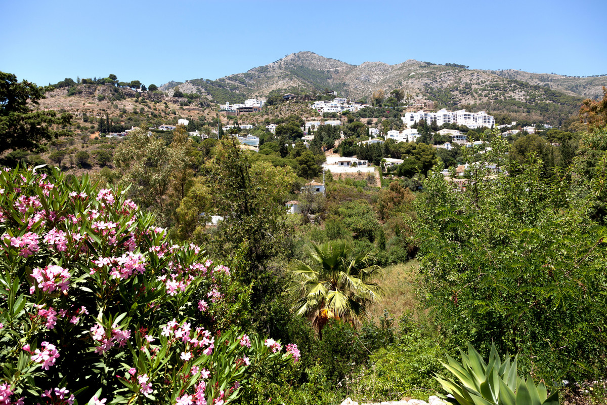 5 Bed Townhouse for sale in Mijas Costa Del Sol, Málaga, Spain