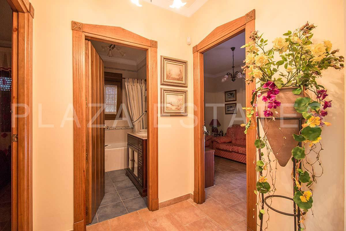 Se vende Villa - Chalet de 4 dormitorios en Costa Del Sol East, Málaga, España