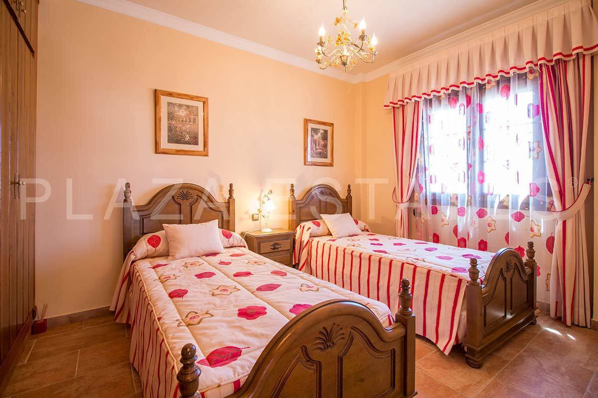 Se vende Villa - Chalet de 4 dormitorios en Costa Del Sol East, Málaga, España