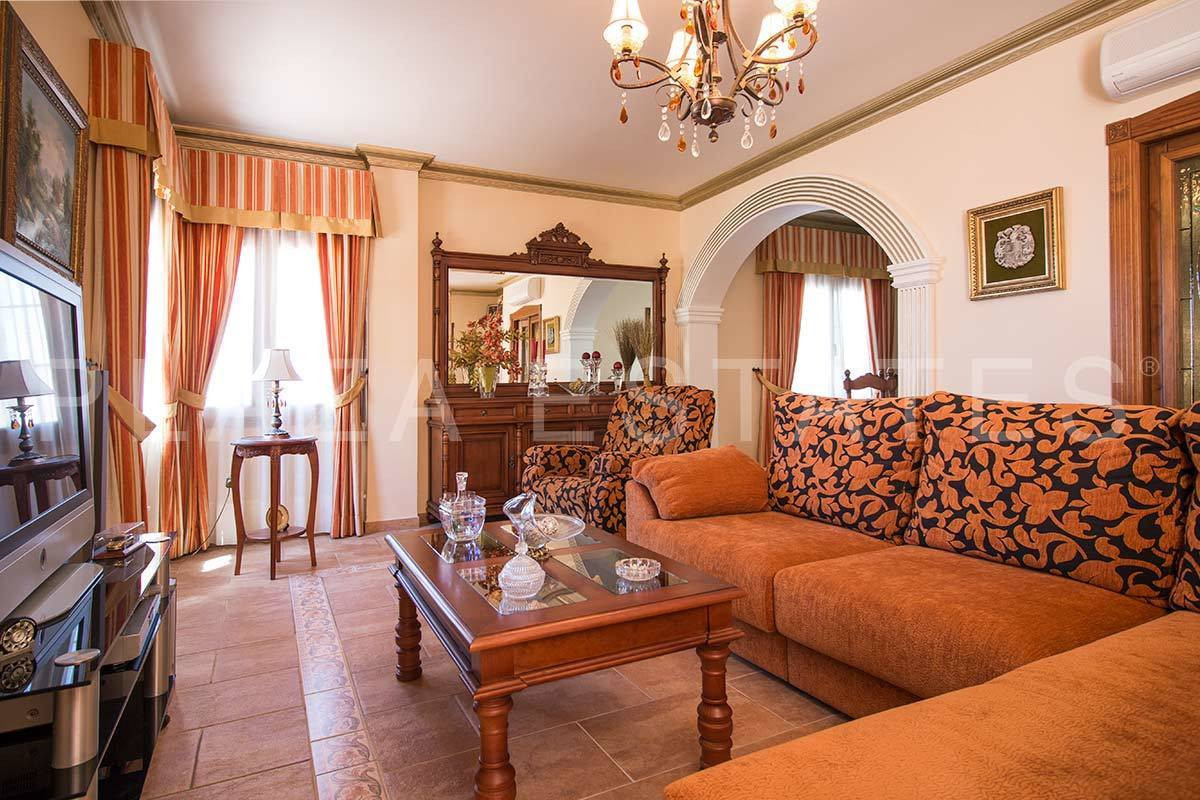 Se vende Villa - Chalet de 4 dormitorios en Costa Del Sol East, Málaga, España
