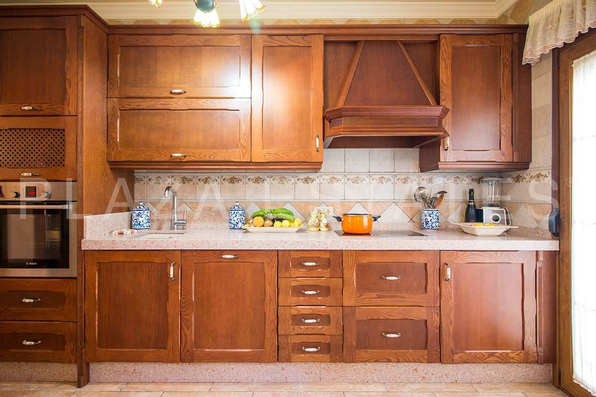 Se vende Villa - Chalet de 4 dormitorios en Costa Del Sol East, Málaga, España